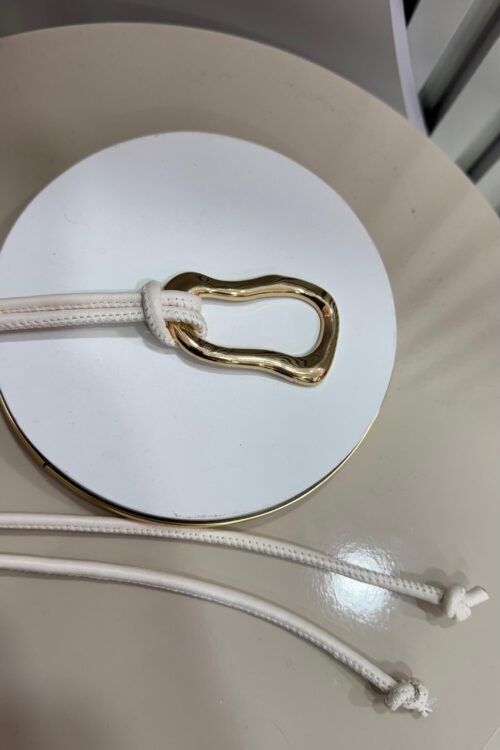 Cinto Cordinha Branca Courino Fivela Dourado