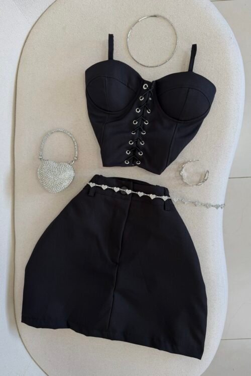 Conjunto Alfaiataria Corset + Saia/shorts Valen Preto