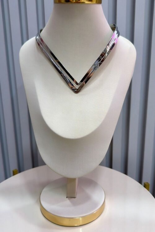 Colar em V Vivian Prata