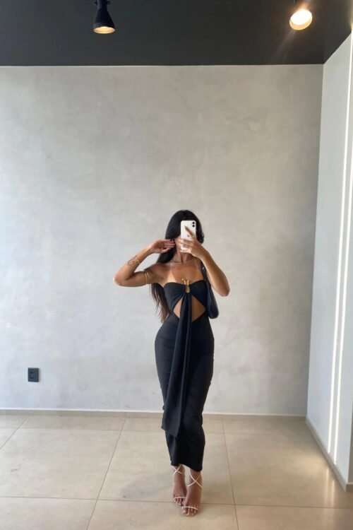 Vestido Longo com Argola Dourada Busto