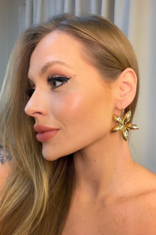 Brinco Flor Flávia Dourado