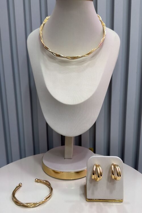 Conjunto de Colar + Brinco + Bracelete Fran