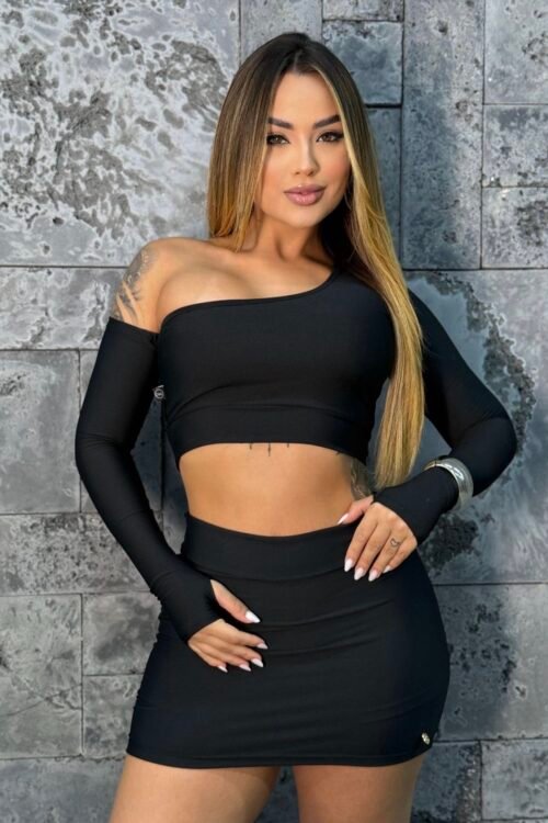 Cropped Manga Recortes com Luvinha