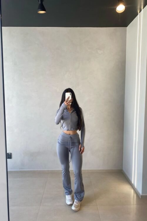 Conjunto Calça Flare + Jaquetinha